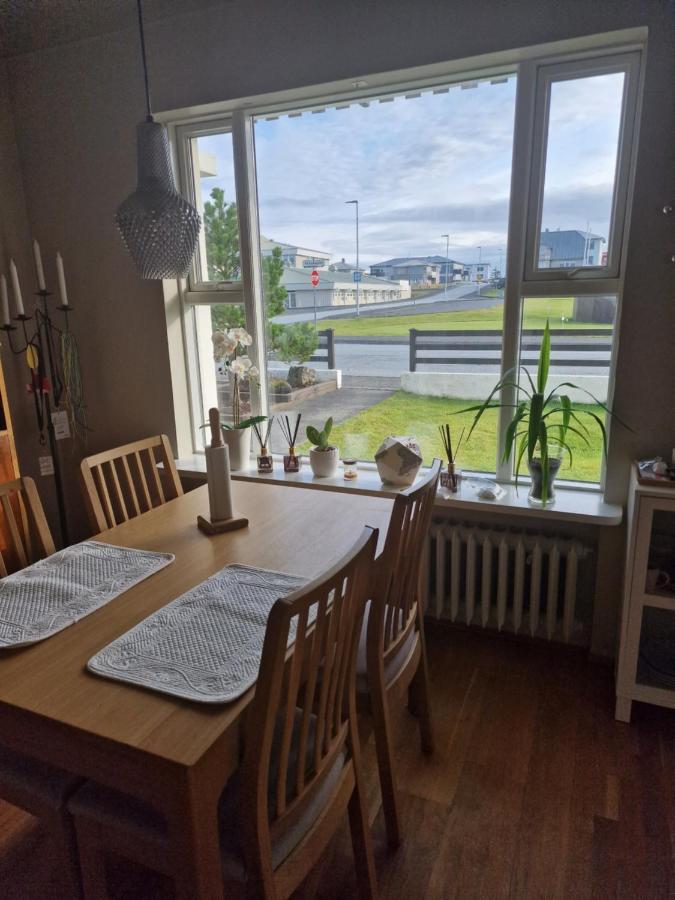 Sol - S12 Guesthouse Keflavík Exteriér fotografie